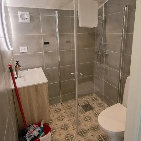 Grande Hytteutleige Og Geiranger