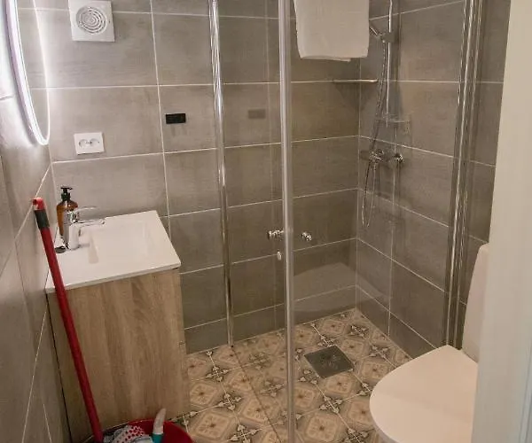 Grande Hytteutleige Og Geiranger