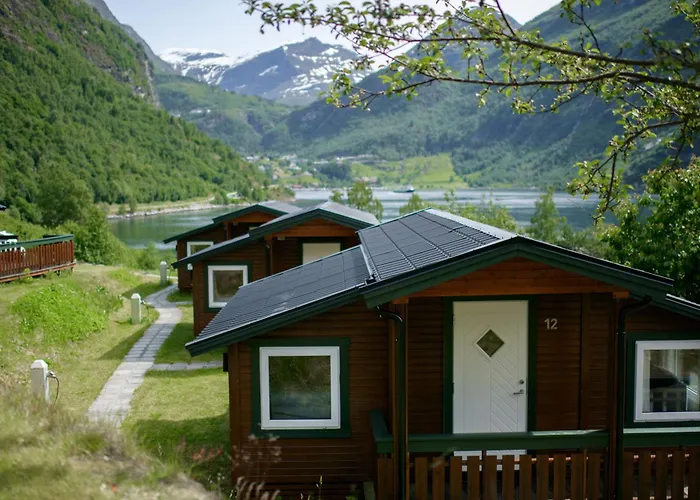 Grande Hytteutleige Og 2* Geiranger