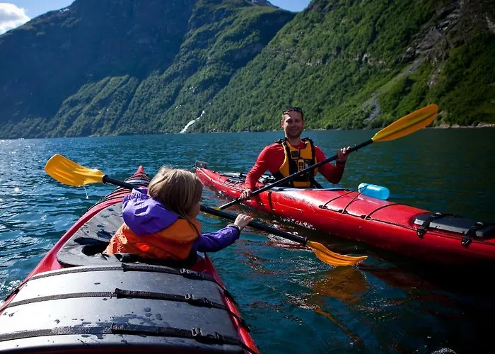 Grande Hytteutleige Og Geiranger