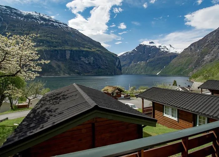 Grande Hytteutleige Og Geiranger