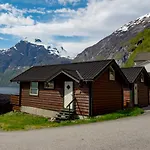 Feriepark Grande Hytteutleige Og Geiranger