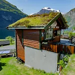 Grande Hytteutleige Og 2* Geiranger