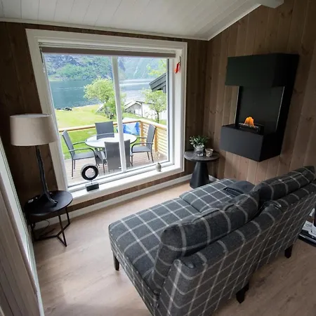 Grande Hytteutleige Og Holiday park 2*