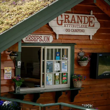 Grande Hytteutleige Og Holiday park 2*