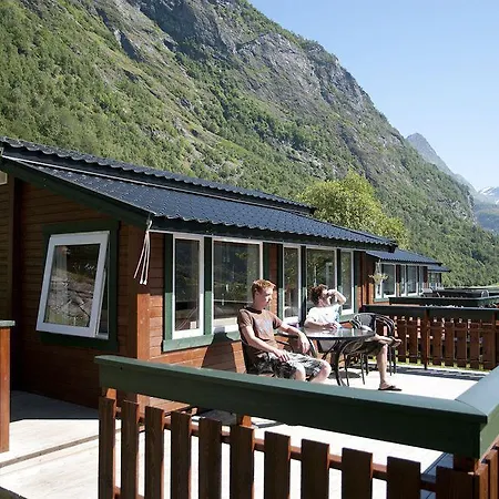 Grande Hytteutleige Og Semesterpark Geiranger