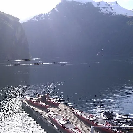 Grande Hytteutleige Og Semesterpark Geiranger