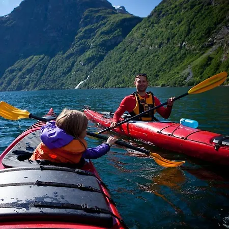 Grande Hytteutleige Og Geiranger