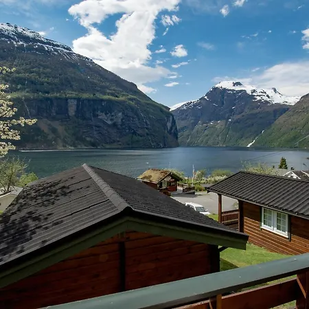 Grande Hytteutleige Og Geiranger
