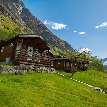Grande Hytteutleige Og Semesterpark Geiranger